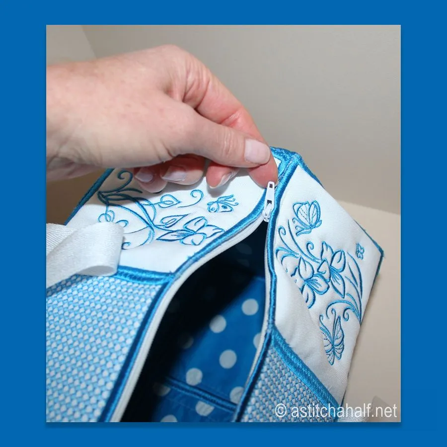 One Touch Kit Bag with Zipper Option