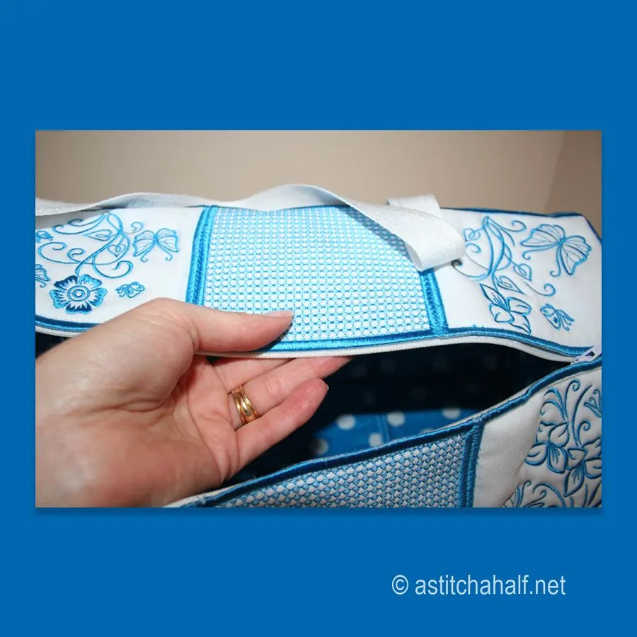 One Touch Kit Bag with Zipper Option